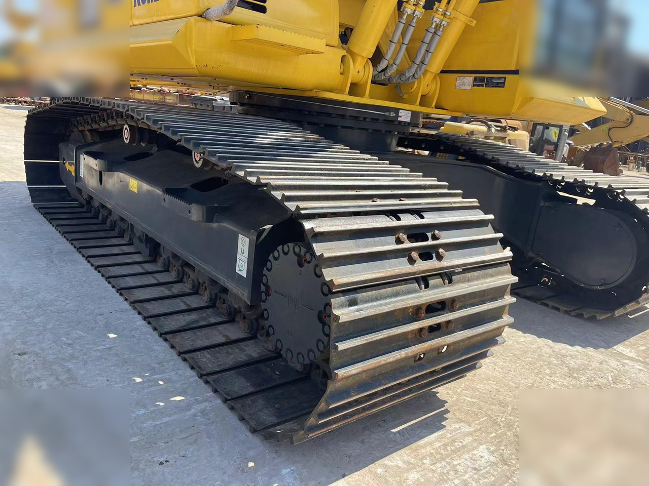 KOMATSU PC200-8 leasing KOMATSU PC200-8: picture 6 KOMATSU PC200-8 leasing KOMATSU PC200-8: picture 6