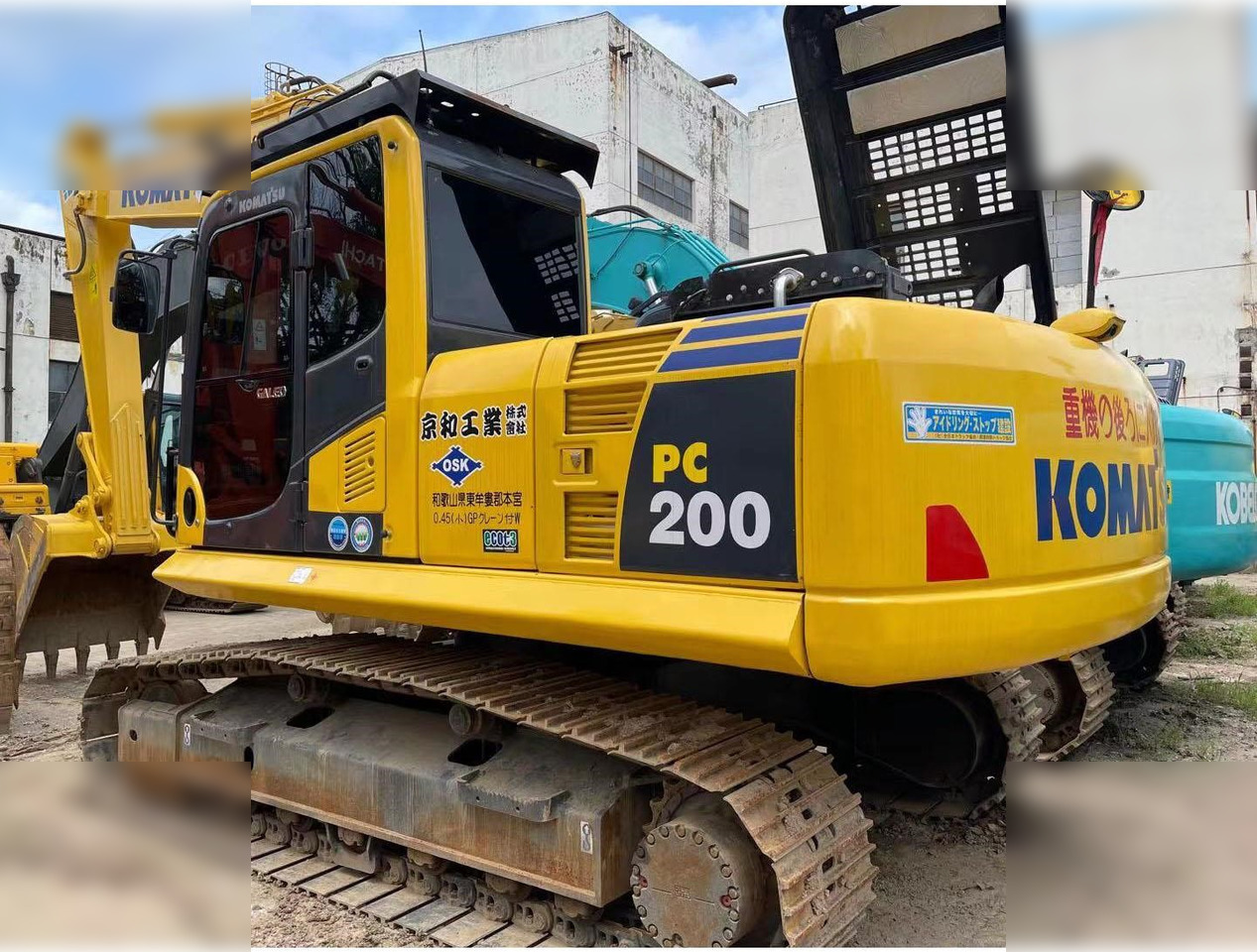 KOMATSU PC200-8 - Crawler excavator: picture 2 KOMATSU PC200-8 - Crawler excavator: picture 2