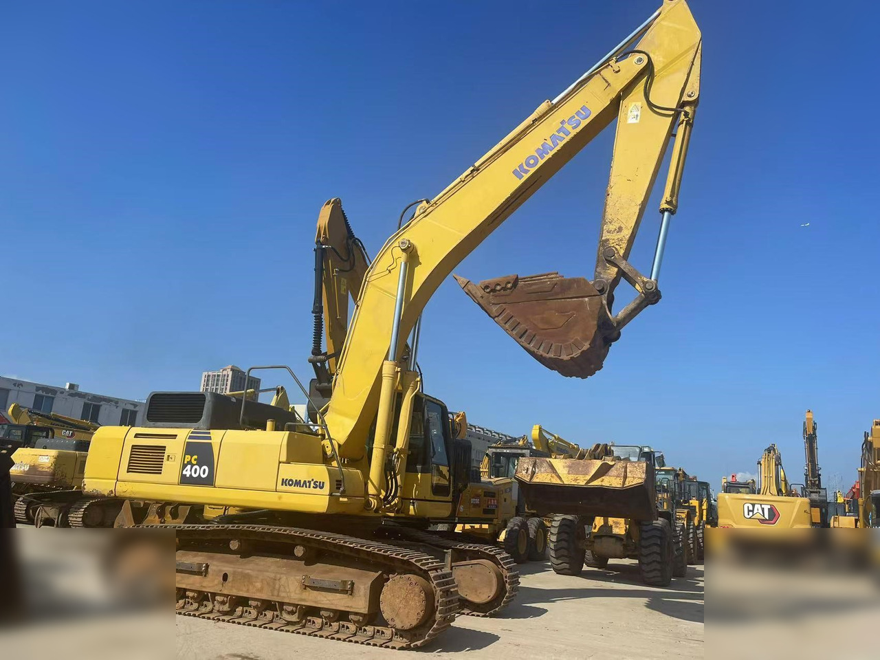 KOMATSU PC400-8 - Crawler excavator: picture 2 KOMATSU PC400-8 - Crawler excavator: picture 2