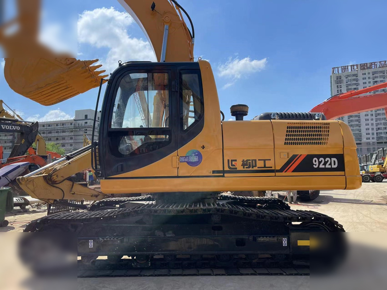 LIUGONG 922D - Crawler excavator: picture 3 LIUGONG 922D - Crawler excavator: picture 3