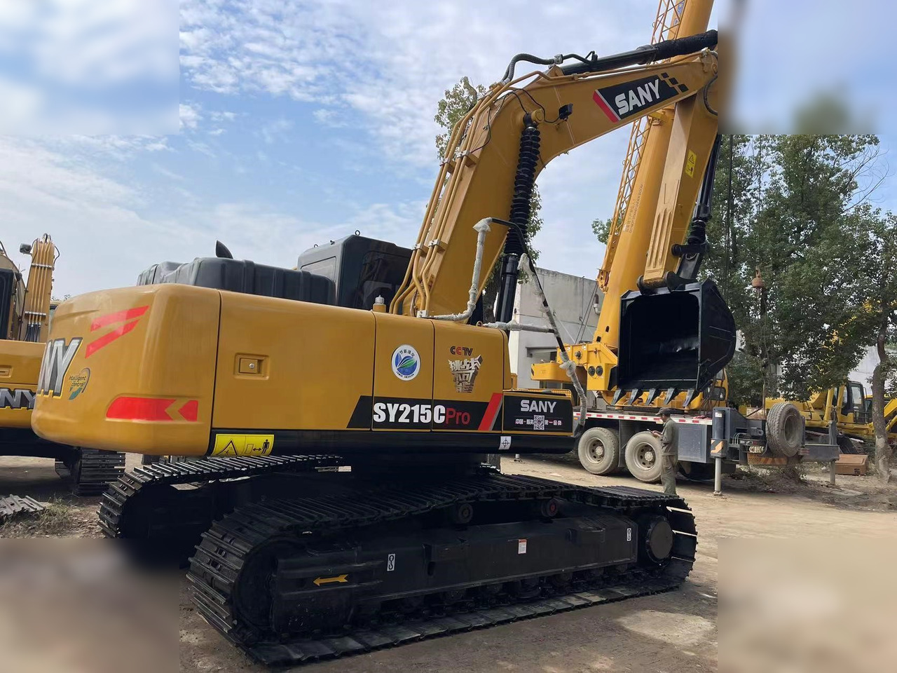SANY SY215C - Crawler excavator: picture 2 SANY SY215C - Crawler excavator: picture 2