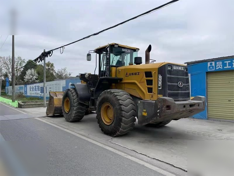 SDLG L968F - Wheel loader: picture 2 SDLG L968F - Wheel loader: picture 2