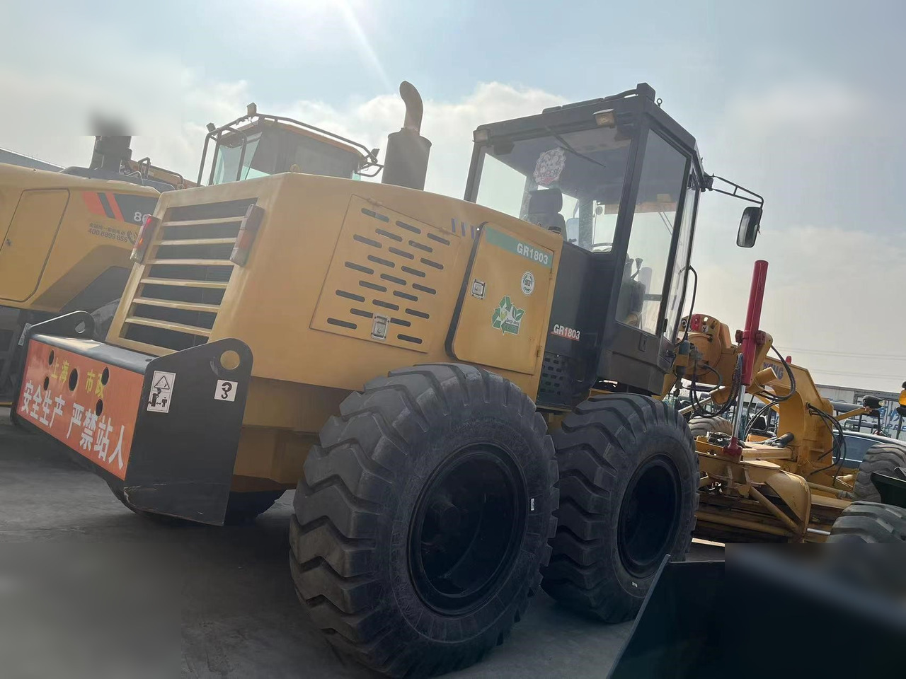 XCMG GR1803 - Grader: picture 1 XCMG GR1803 - Grader: picture 1