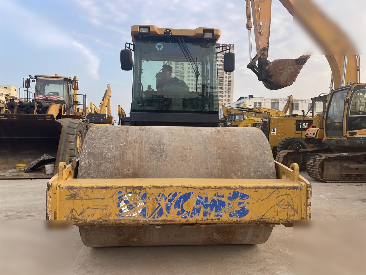 XCMG XS143J - Compactor: picture 2 XCMG XS143J - Compactor: picture 2