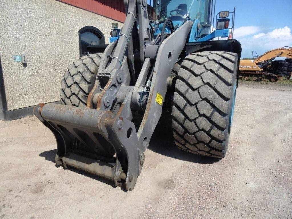 Volvo L 220 G - Wheel loader: picture 4 Volvo L 220 G - Wheel loader: picture 4