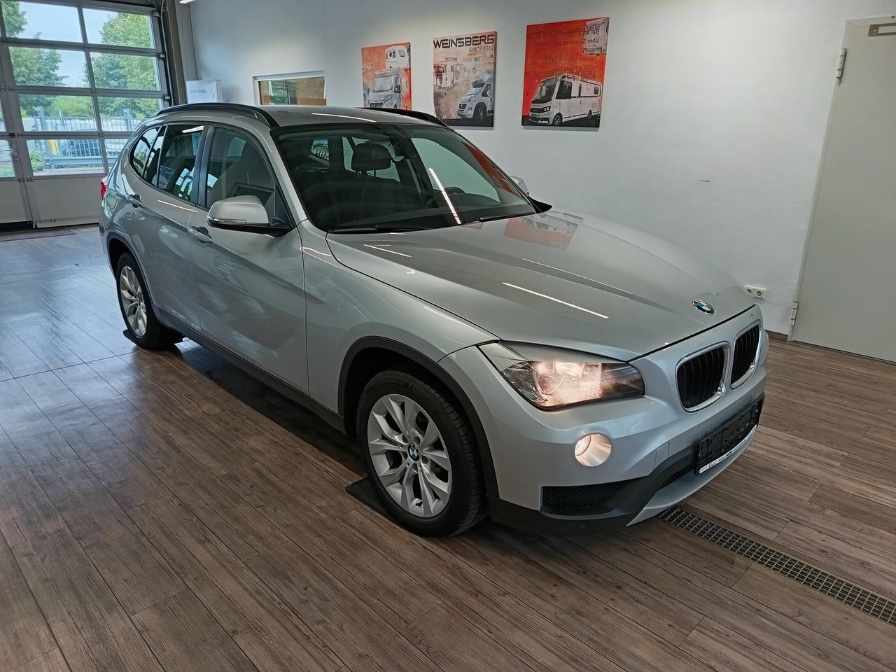 BMW X1 sDrive 18i 110 kW*SITZHEIZUNG*KLIMAAUTOMATIK - SUV: picture 3 BMW X1 sDrive 18i 110 kW*SITZHEIZUNG*KLIMAAUTOMATIK - SUV: picture 3