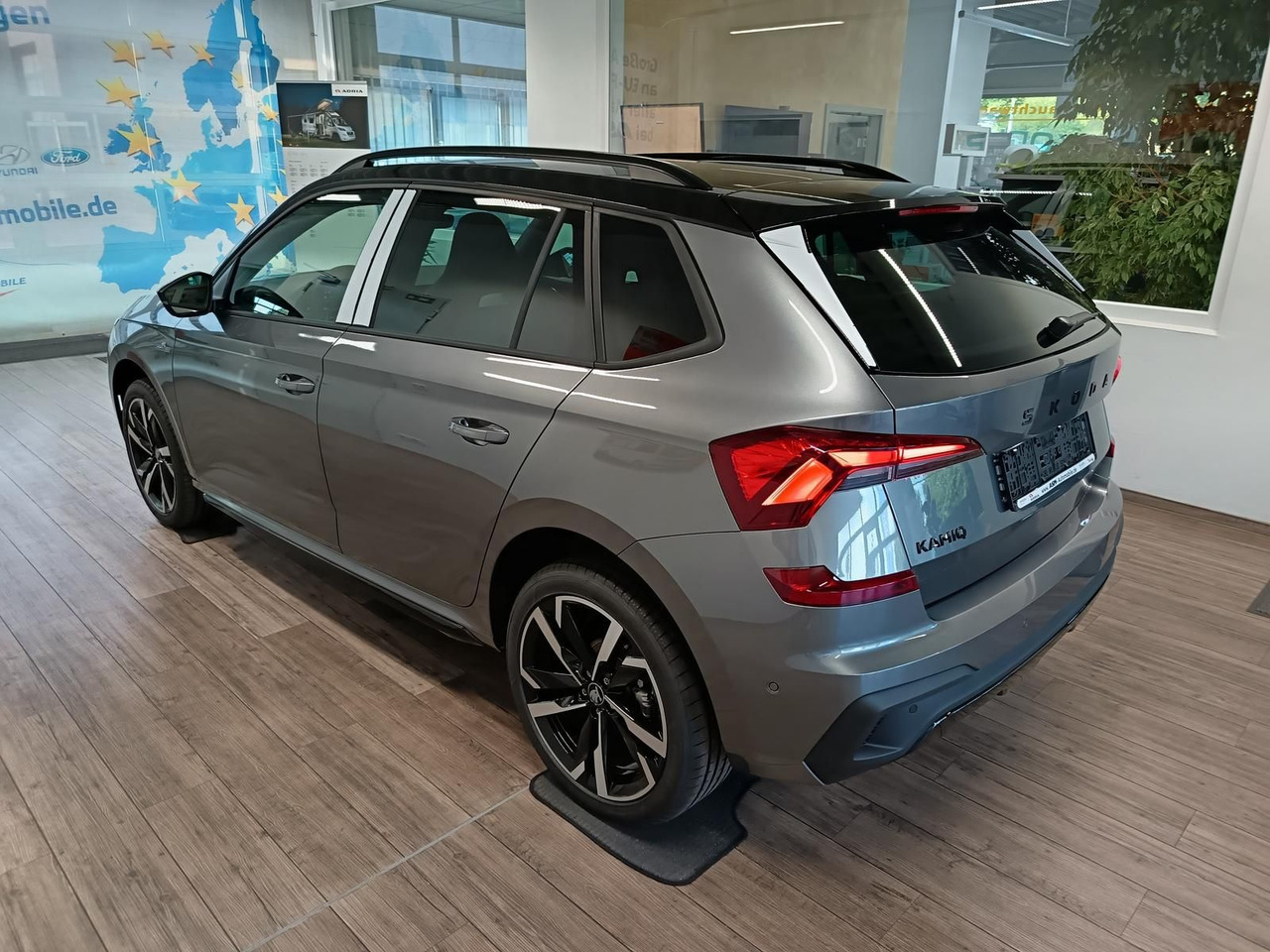 Skoda Kamiq Monte Carlo 1,5 TSI DSG*AHK*PANO*LED*ACC* - SUV: picture 4 Skoda Kamiq Monte Carlo 1,5 TSI DSG*AHK*PANO*LED*ACC* - SUV: picture 4