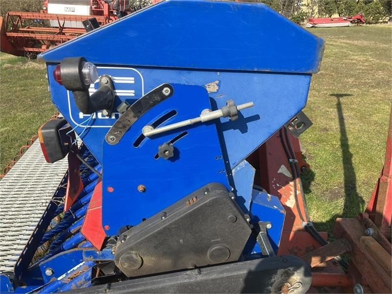 Kuhn HR 4002 Med Fiona Astra SR - Combine seed drill: picture 5 Kuhn HR 4002 Med Fiona Astra SR - Combine seed drill: picture 5