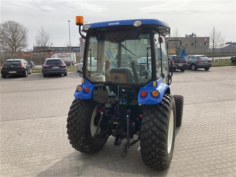 New Holland Boomer 55 Stage V - Frontlift og PTO - Municipal tractor: picture 5 New Holland Boomer 55 Stage V - Frontlift og PTO - Municipal tractor: picture 5