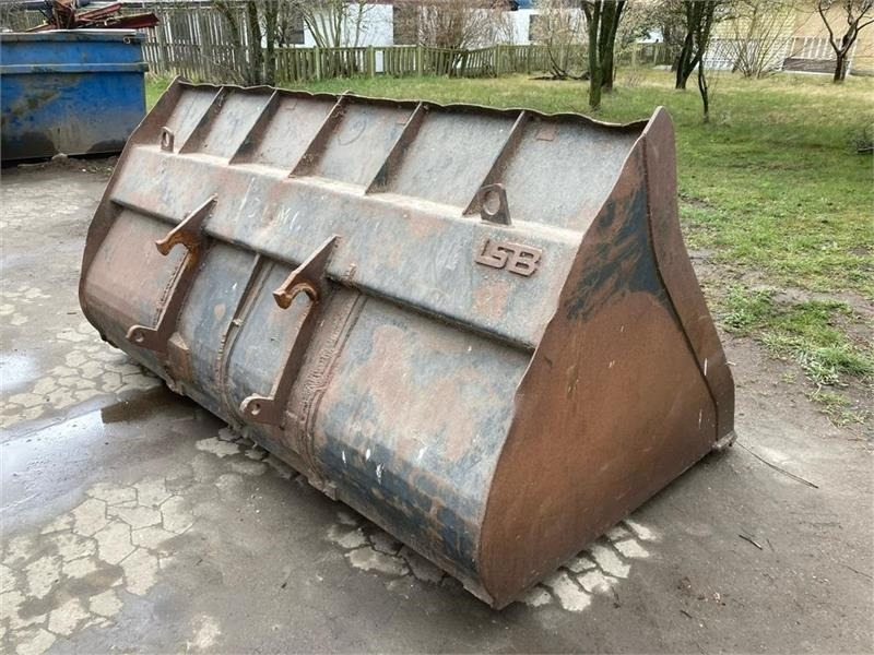 New Holland SKOVL Korn/flisskovl med CNH teleskopophæng - Loader bucket: picture 3 New Holland SKOVL Korn/flisskovl med CNH teleskopophæng - Loader bucket: picture 3