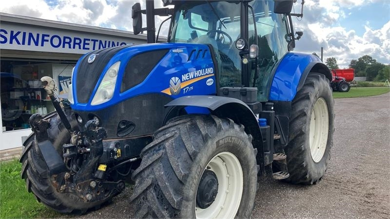 New Holland T7.175 Auto Command - Farm tractor: picture 2 New Holland T7.175 Auto Command - Farm tractor: picture 2