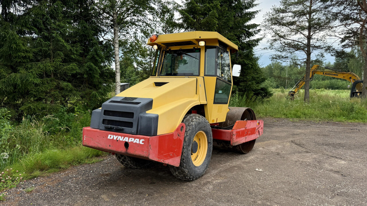Dynapac CA152D - Compactor: picture 4 Dynapac CA152D - Compactor: picture 4