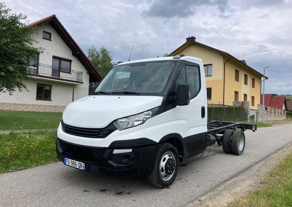 Iveco DAILY 35C14 ramo do zabudowy kiper wywrotka - Cab chassis truck: picture 1 Iveco DAILY 35C14 ramo do zabudowy kiper wywrotka - Cab chassis truck: picture 1