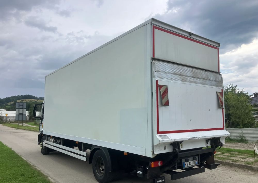 Iveco IVECO 1621 kurierka kontener EURO6 - Box truck: picture 4 Iveco IVECO 1621 kurierka kontener EURO6 - Box truck: picture 4