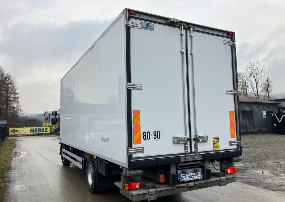 Renault Renault Midlum 220chłodnia izoterma - Refrigerator truck: picture 4 Renault Renault Midlum 220chłodnia izoterma - Refrigerator truck: picture 4