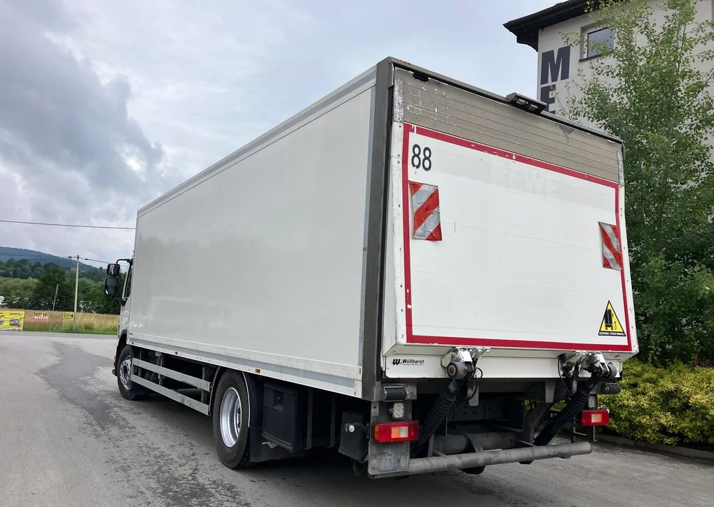 Volvo VOLVO FE 320 izoterma kontener - Refrigerator truck: picture 4 Volvo VOLVO FE 320 izoterma kontener - Refrigerator truck: picture 4