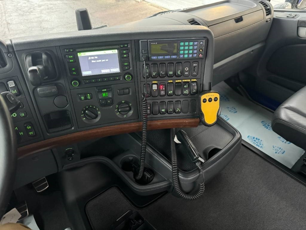 Tipper Scania R520LB8X4*4HNB: picture 12 Tipper Scania R520LB8X4*4HNB: picture 12