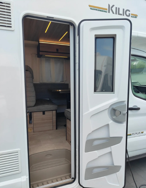 RIMOR Rimor KILIG 95 Plus NEW Retrofitted 5 Passenger Winter Camera Navigation leasing RIMOR Rimor KILIG 95 Plus NEW Retrofitted 5 Passenger Winter Camera Navigation: picture 12