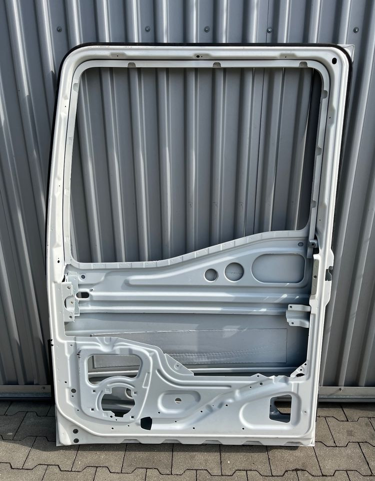 Drzwi prawe MAN TGX TG3 drzwi pasażera nowy model - Body and exterior for Truck: picture 3 Drzwi prawe MAN TGX TG3 drzwi pasażera nowy model - Body and exterior for Truck: picture 3
