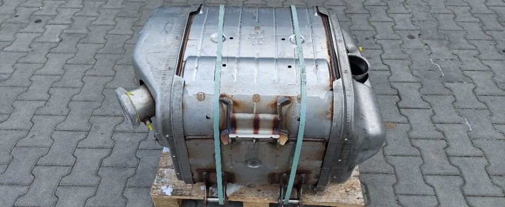 IVECO EUROCARGO EURO 6 KATALIZATOR TŁUMIK NOWY 5801833244 - Catalytic converter for Truck: picture 2 IVECO EUROCARGO EURO 6 KATALIZATOR TŁUMIK NOWY 5801833244 - Catalytic converter for Truck: picture 2