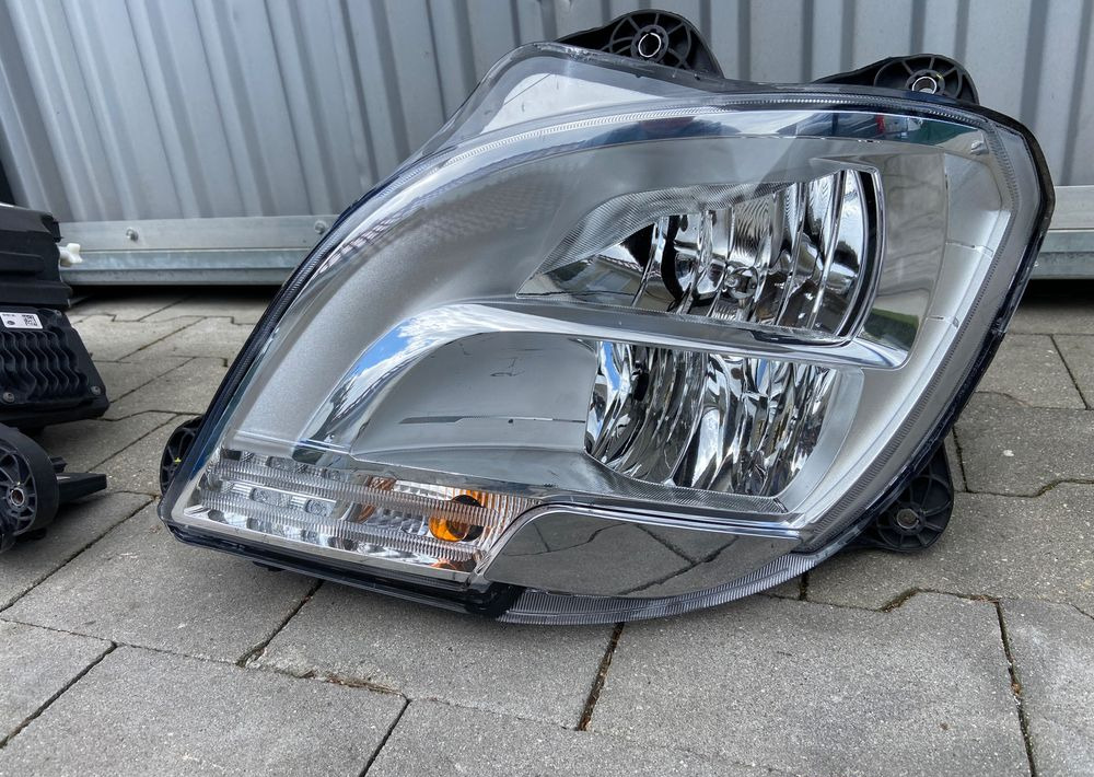 Lampy LED DAF XF 106 euro 6 komplet reflektory - Lights/ Lighting for Truck: picture 3 Lampy LED DAF XF 106 euro 6 komplet reflektory - Lights/ Lighting for Truck: picture 3