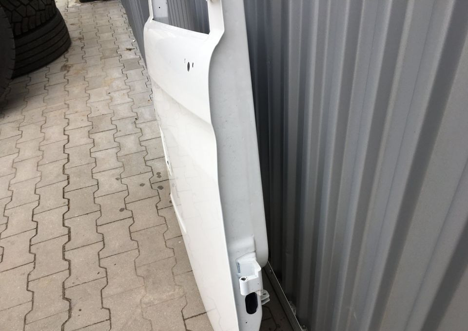 Scania 124 L drzwi prawe - Door and parts: picture 2 Scania 124 L drzwi prawe - Door and parts: picture 2
