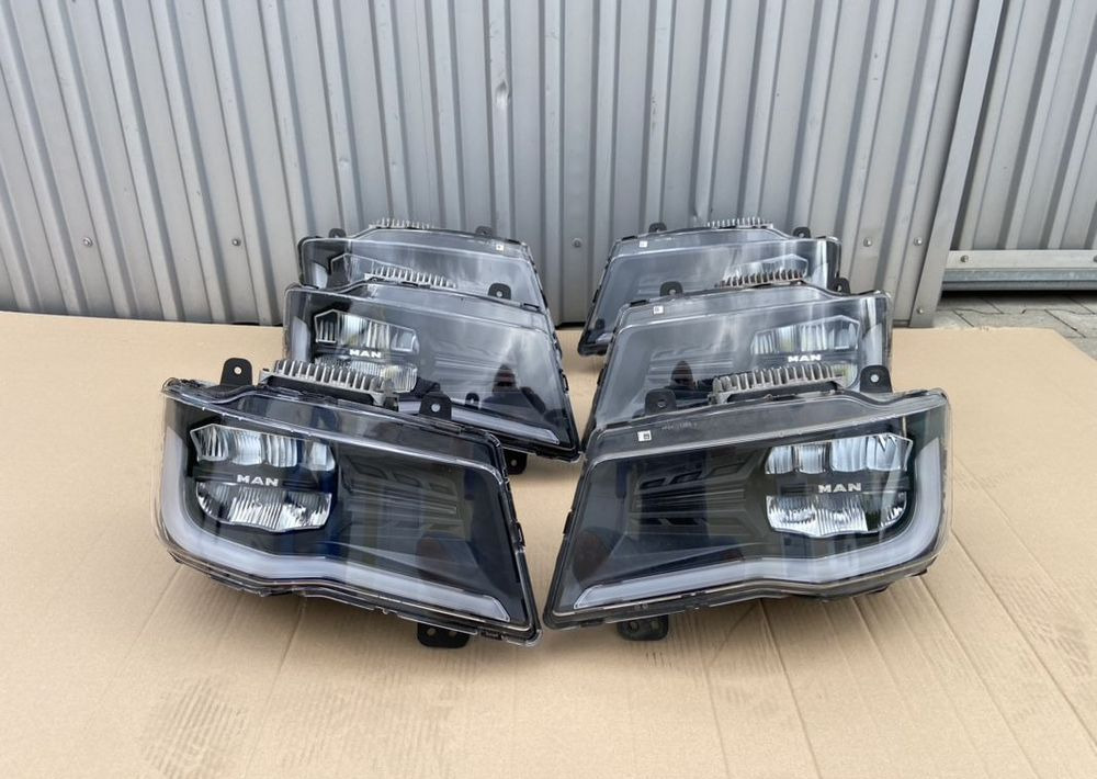 Lampa LED MAN TG3 TGX nowy model reflektor - Spare parts for Truck: picture 1 Lampa LED MAN TG3 TGX nowy model reflektor - Spare parts for Truck: picture 1
