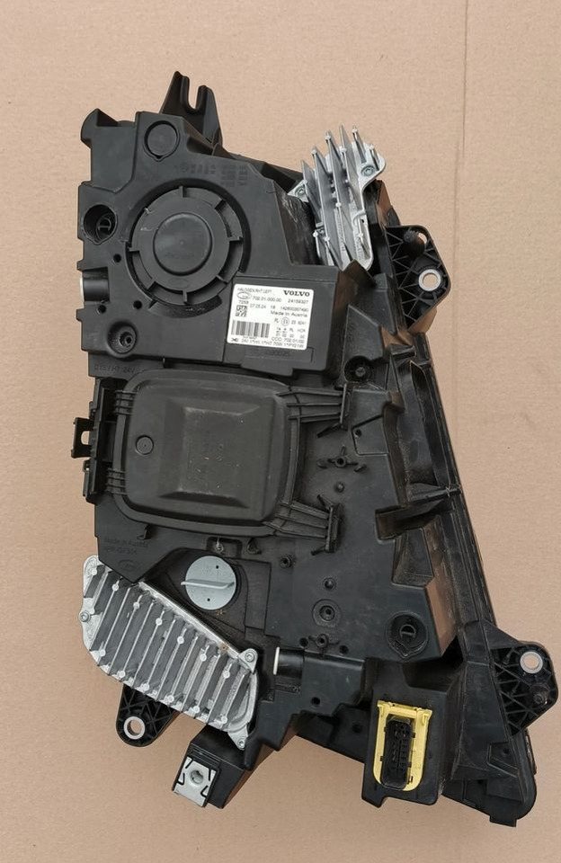 VOLVO FH4 LAMPA PRZEDNIA LEWA H7 2024r 24159327 - Headlight for Truck: picture 2 VOLVO FH4 LAMPA PRZEDNIA LEWA H7 2024r 24159327 - Headlight for Truck: picture 2