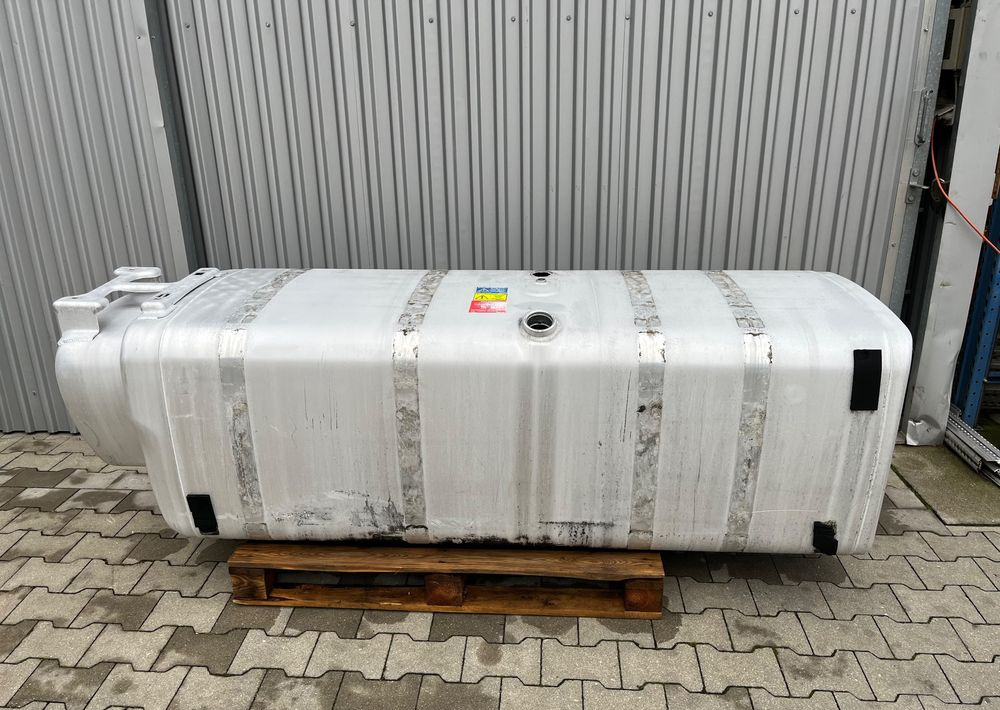 Zbiornik Scania 1000 litrów bak - Fuel tank for Truck: picture 1 Zbiornik Scania 1000 litrów bak - Fuel tank for Truck: picture 1