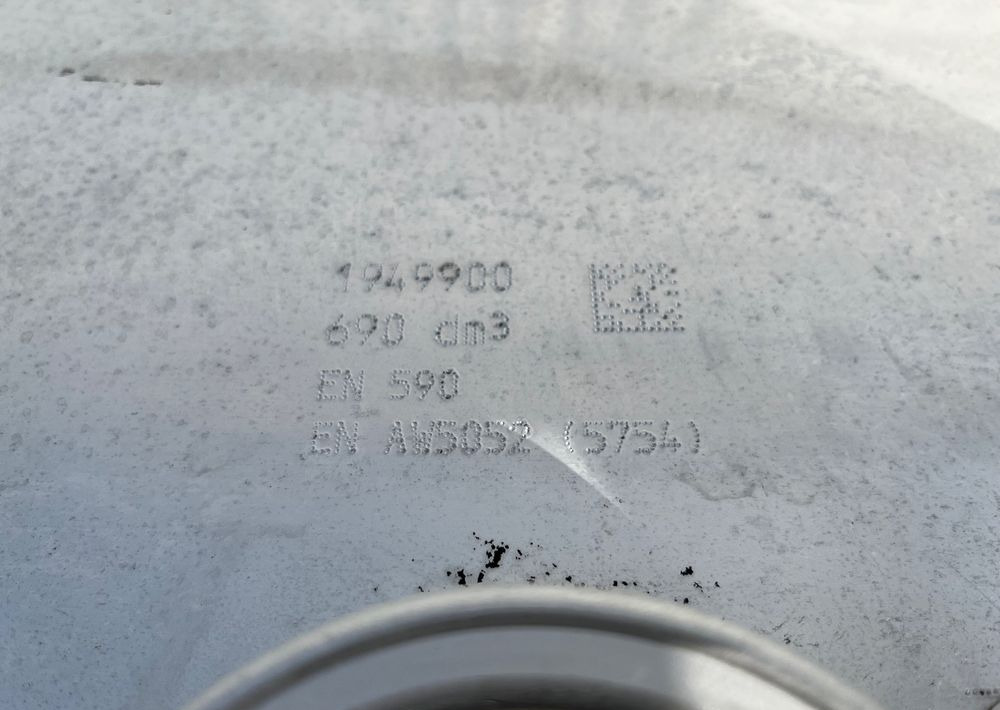 Zbiornik paliwa DAF XF CF 690 litrów bak - Fuel tank for Truck: picture 5 Zbiornik paliwa DAF XF CF 690 litrów bak - Fuel tank for Truck: picture 5