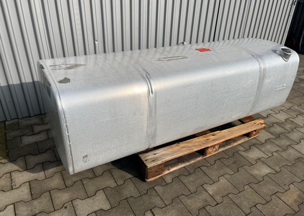 Zbiornik paliwa DAF XF CF 690 litrów bak - Fuel tank for Truck: picture 2 Zbiornik paliwa DAF XF CF 690 litrów bak - Fuel tank for Truck: picture 2