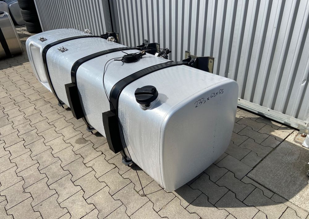 Zbiornik paliwa DAF XF CF 845 litrów bak kompletny - Fuel tank for Truck: picture 2 Zbiornik paliwa DAF XF CF 845 litrów bak kompletny - Fuel tank for Truck: picture 2