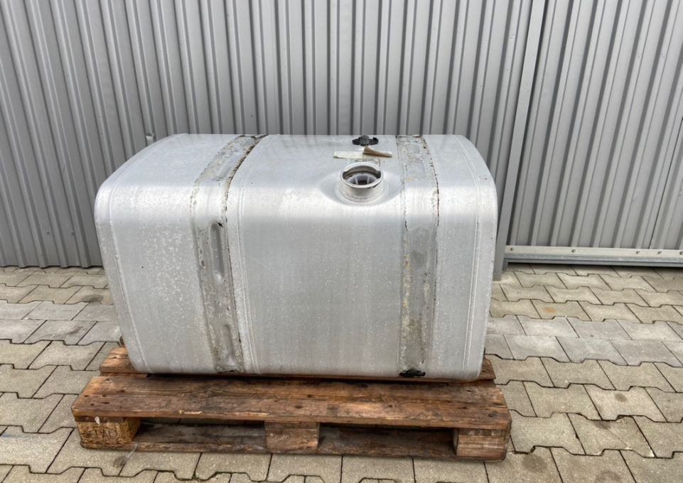 Zbiornik paliwa MAN TGX TGS 375 litrów bak - Fuel tank for Truck: picture 1 Zbiornik paliwa MAN TGX TGS 375 litrów bak - Fuel tank for Truck: picture 1