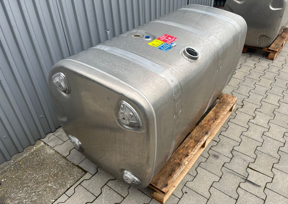 Zbiornik paliwa Scania Super R S 615 L bak NGS NGR - Fuel tank for Truck: picture 3 Zbiornik paliwa Scania Super R S 615 L bak NGS NGR - Fuel tank for Truck: picture 3