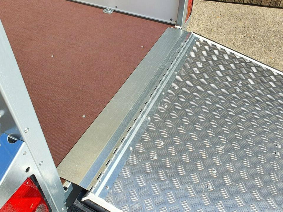 Car trailer Böckmann PKW-Anhänger Koffer 1,35t Auffahrrampe Ladehöhe 42cm: picture 8