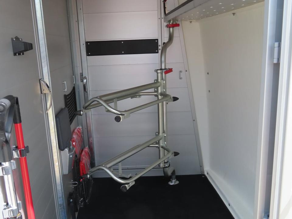 Böckmann Pferdeanhänger Big Portax WCF Videokamera - Horse trailer: picture 3 Böckmann Pferdeanhänger Big Portax WCF Videokamera - Horse trailer: picture 3