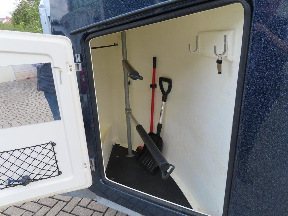 Böckmann, Pferdeanhänger, Comfort, CFF,Aluboden, SaKa, 100 km/h - Horse trailer: picture 4 Böckmann, Pferdeanhänger, Comfort, CFF,Aluboden, SaKa, 100 km/h - Horse trailer: picture 4