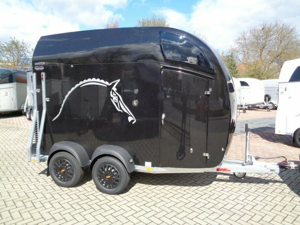 Böckmann Pferdeanhänger, Master 25, Alub. Sattelk. WCF-Plus 100 k - Horse trailer: picture 1 Böckmann Pferdeanhänger, Master 25, Alub. Sattelk. WCF-Plus 100 k - Horse trailer: picture 1