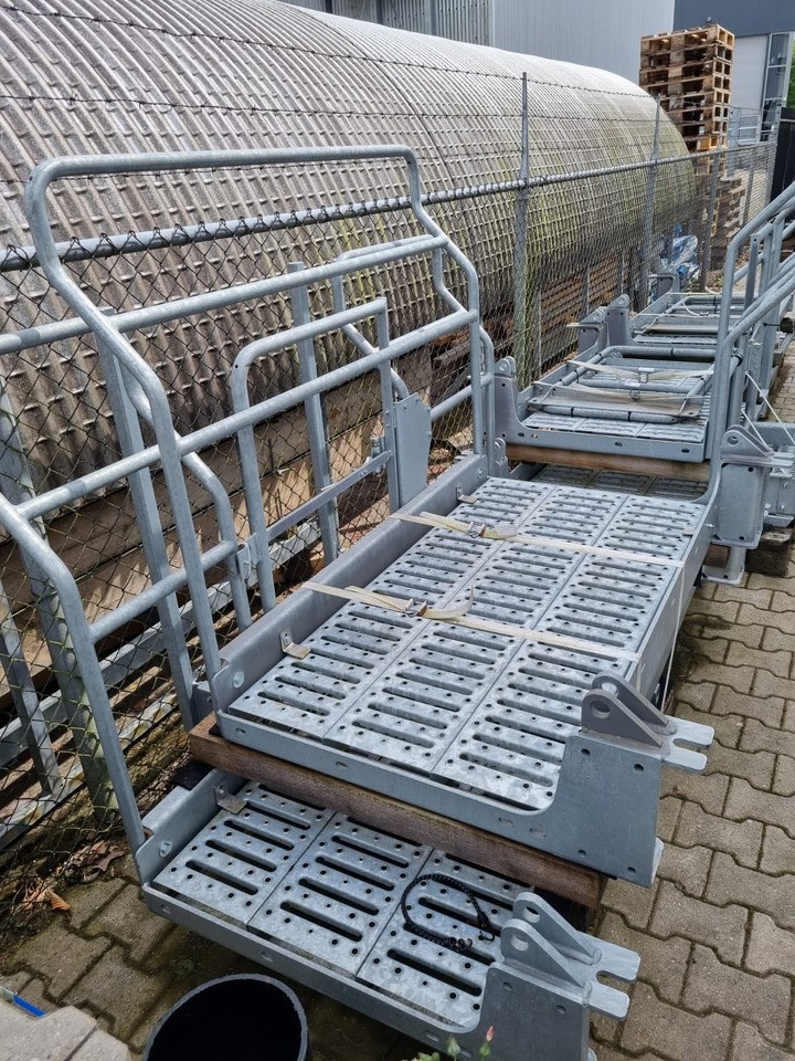 Sennebogen 840 E series complete gallery set new - Frame/ Chassis for Waste/ Industry handler: picture 4 Sennebogen 840 E series complete gallery set new - Frame/ Chassis for Waste/ Industry handler: picture 4