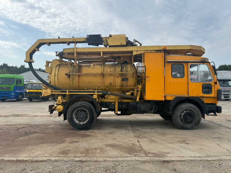 Mercedes-Benz SK 1617 (GRAND PONT / LAMES / 10.000L / 6 CYLINDRE / POMPE MANUELLE) - Vacuum truck: picture 4 Mercedes-Benz SK 1617 (GRAND PONT / LAMES / 10.000L / 6 CYLINDRE / POMPE MANUELLE) - Vacuum truck: picture 4