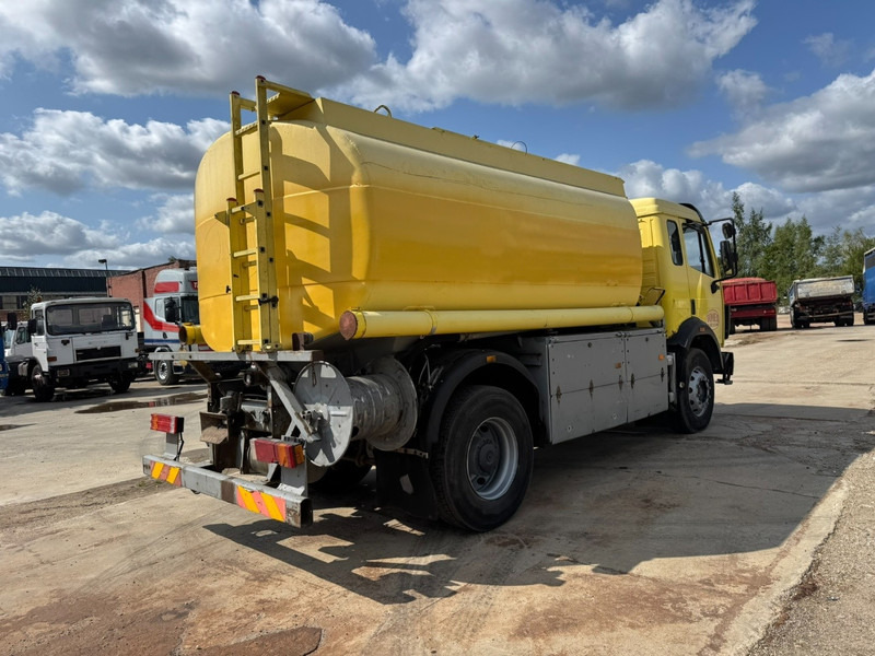 Mercedes-Benz SK 1726 (13.000L / 2 COMPARTIMENTS / GRAND PONT / LAMES / V8) - Tank truck: picture 5 Mercedes-Benz SK 1726 (13.000L / 2 COMPARTIMENTS / GRAND PONT / LAMES / V8) - Tank truck: picture 5