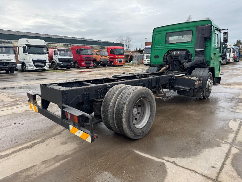 Volvo FL 7 - 230 (MANUAL PUMP & MANUAL GEARBOX / POMPE MANUELLE & BOITE MANUELLE / EURO 2) - Cab chassis truck: picture 5 Volvo FL 7 - 230 (MANUAL PUMP & MANUAL GEARBOX / POMPE MANUELLE & BOITE MANUELLE / EURO 2) - Cab chassis truck: picture 5