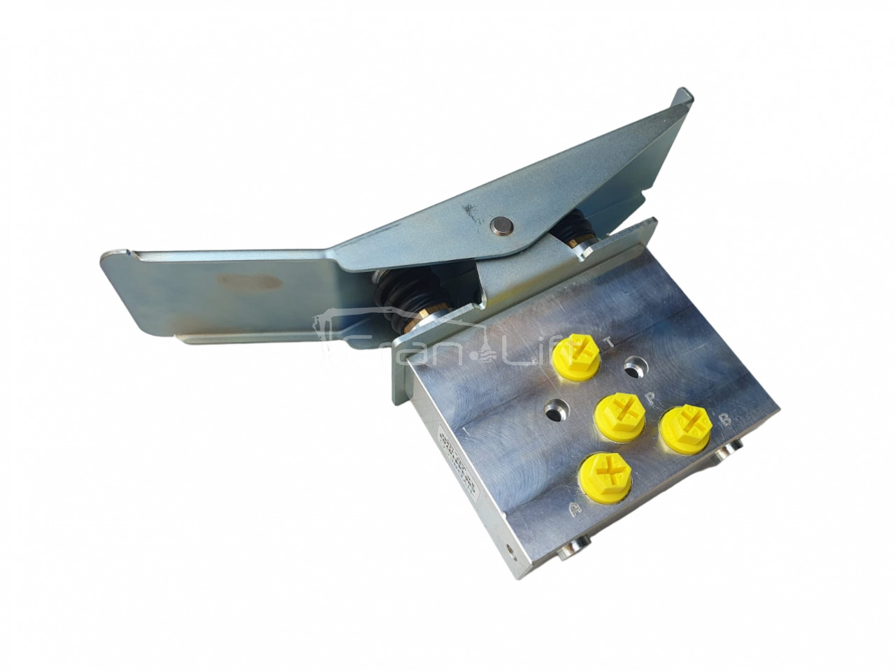 Pedał prehydrauliczny sterowania Epsilon Palfinger YE67088 - Pedal for Loader crane: picture 2 Pedał prehydrauliczny sterowania Epsilon Palfinger YE67088 - Pedal for Loader crane: picture 2