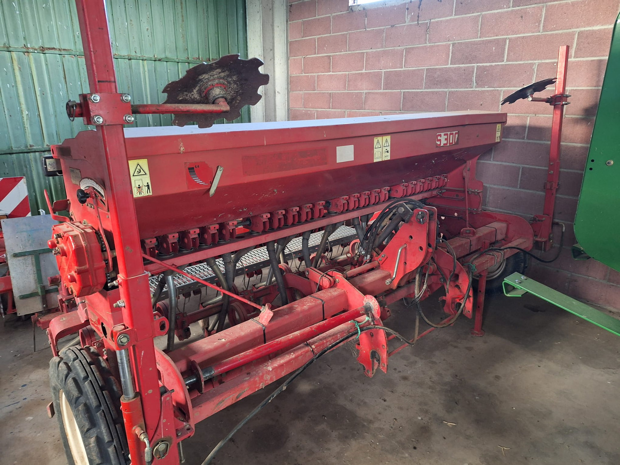 GASPARDO SEMINATRICE S300 - Combine seed drill: picture 1 GASPARDO SEMINATRICE S300 - Combine seed drill: picture 1