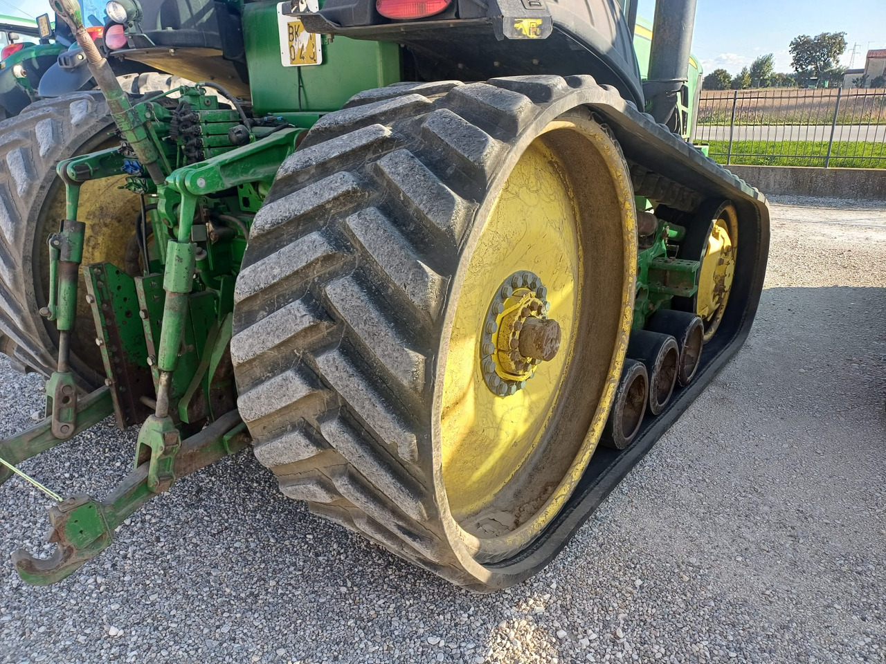 JOHN DEERE 8320 RT - Farm tractor: picture 4 JOHN DEERE 8320 RT - Farm tractor: picture 4