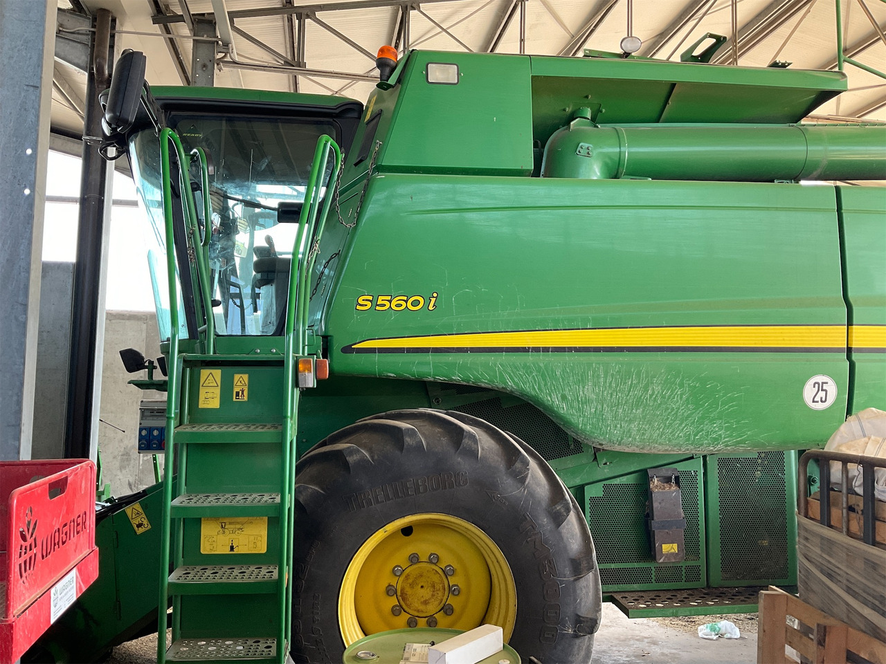 JOHN DEERE MIETITREBBIA S 560 - Combine harvester: picture 3 JOHN DEERE MIETITREBBIA S 560 - Combine harvester: picture 3
