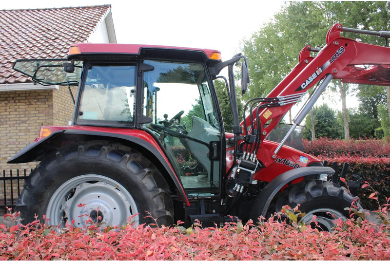 Case IH JX 1090 U - Farm tractor: picture 3 Case IH JX 1090 U - Farm tractor: picture 3