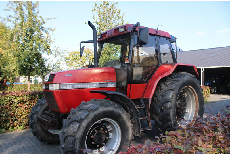 Case INTERNATIONAL 5120 - Farm tractor: picture 5 Case INTERNATIONAL 5120 - Farm tractor: picture 5