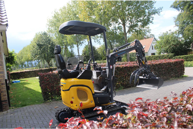 Eurotrac HE 12 servo - Mini excavator: picture 3 Eurotrac HE 12 servo - Mini excavator: picture 3