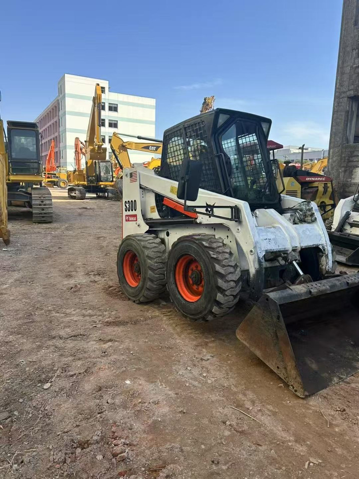 BOBCAT s300 - Skid steer loader: picture 3 BOBCAT s300 - Skid steer loader: picture 3